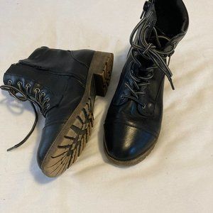 Jellypop lace up boots, size 7 1/2, black leather